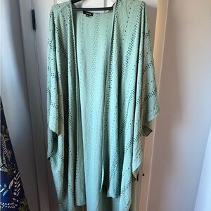 Torrid Light Green Kimono with Square Pattern
